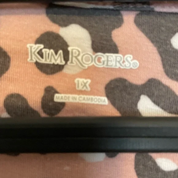 EUC 1X Kim Rogers Pink Animal Print Shirt - Picture 5 of 5